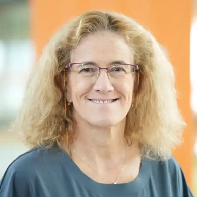 Dña. Cristina Jiménez Savurido
