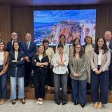Ponentes, organizadores y participantes de la jornada «La participación de la sociedad civil en el ámbito parlamentario» en la Universidad CEU Cardenal Herrera